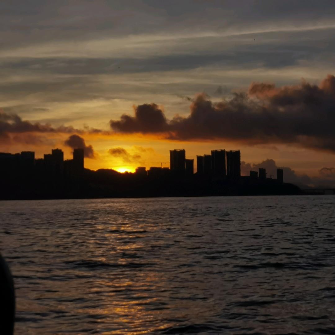 我是₈八两肉二₂两瘦