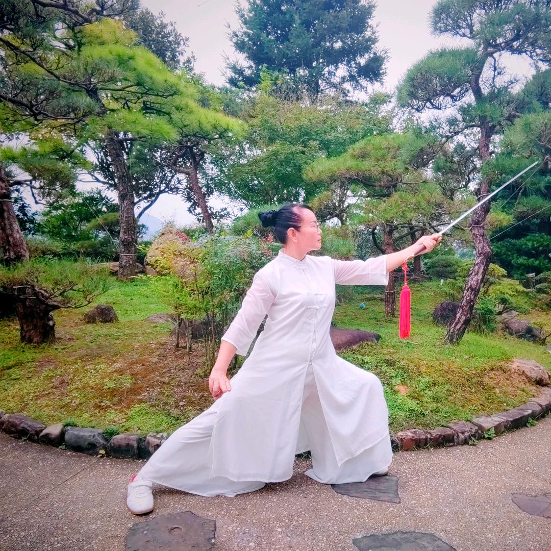伶俐爱太极