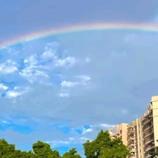雨后彩虹