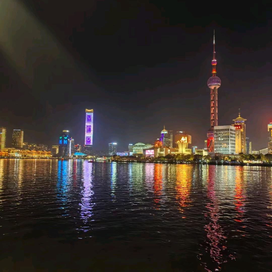 海上生明月