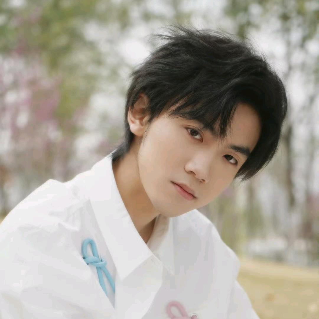 是凉晨的北诗啊