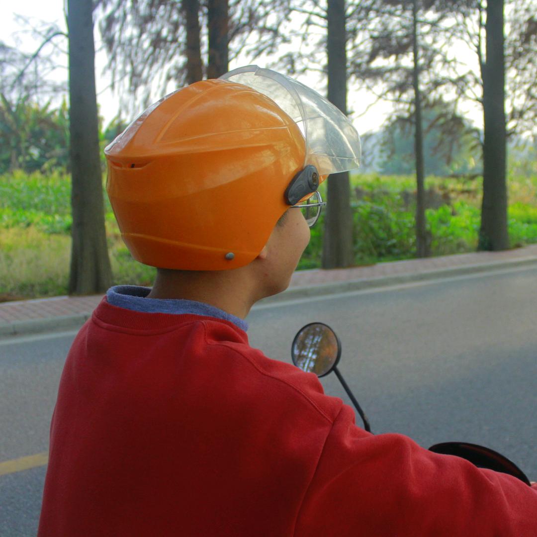 广东热心市民小邓