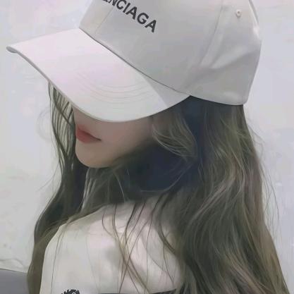 .ℳﺴ♡̶半颗糖ℳ.