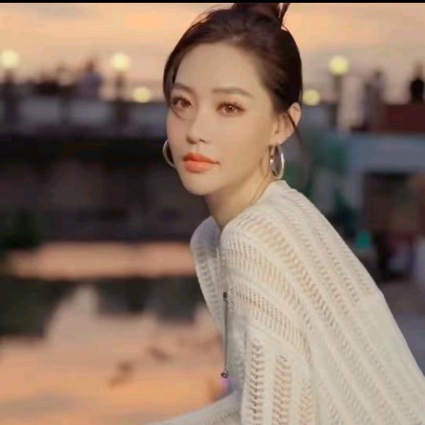 王嬛嬛女装穿搭