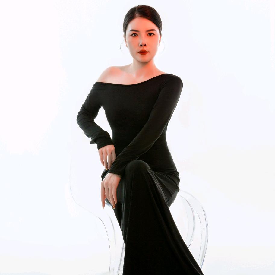 铜仁小莉连锁美容-蒋小莉
