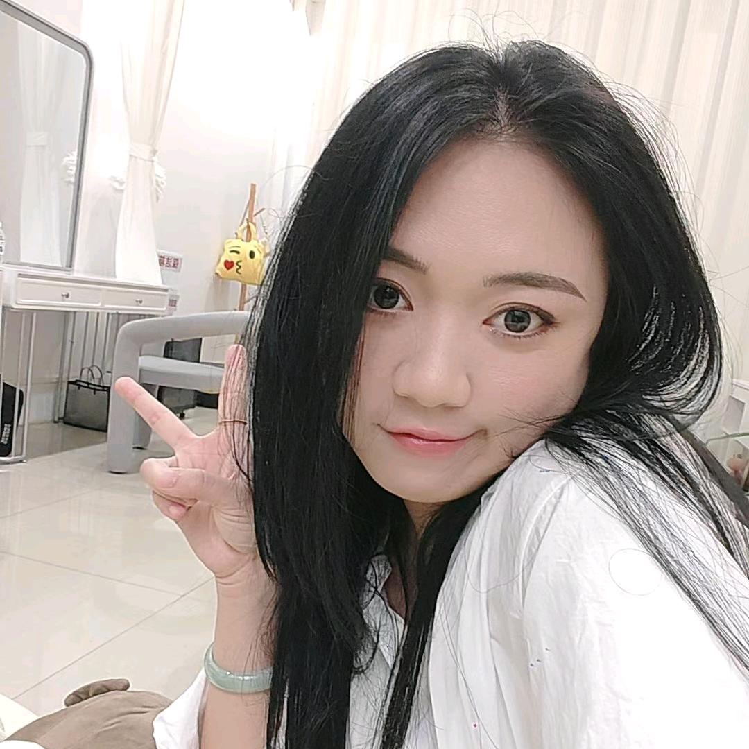 敏敏美妆工作室