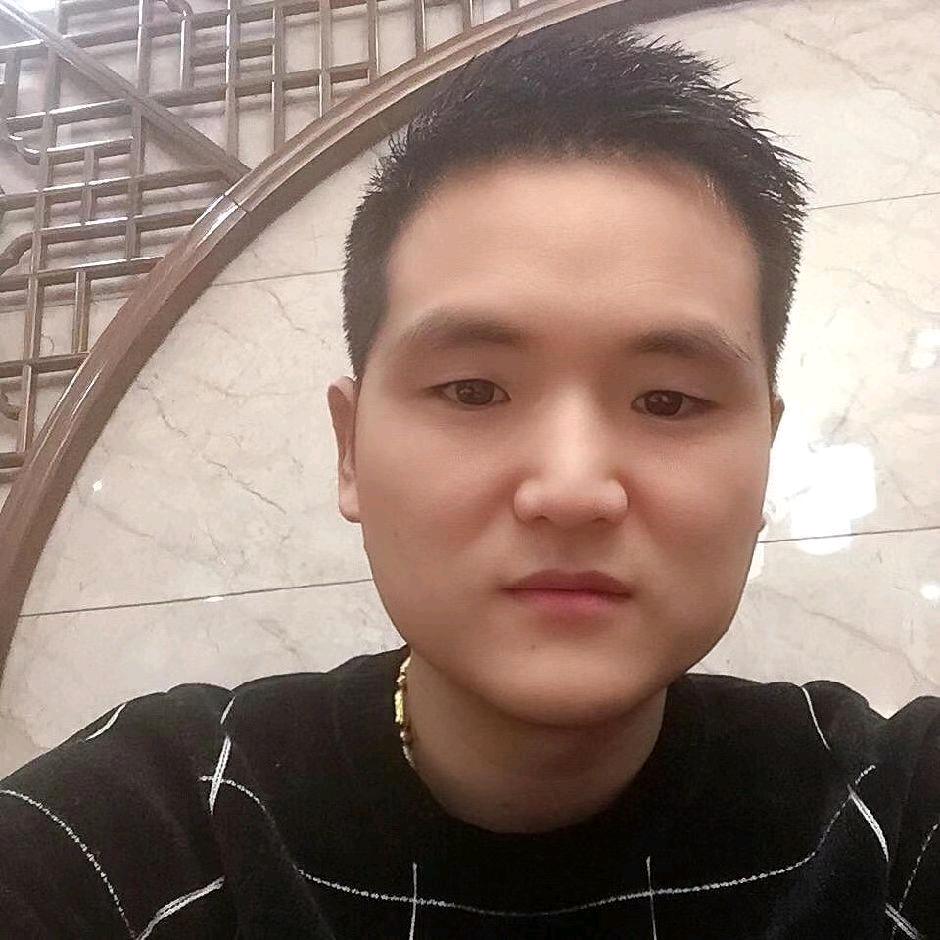 AAA贵州小虎哥种猪场