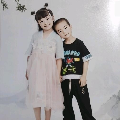 婷婷,轩轩的麻麻👪