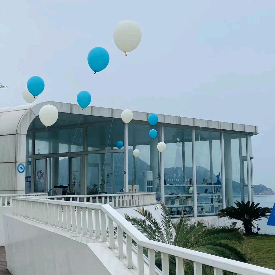 海边书咖啡馆