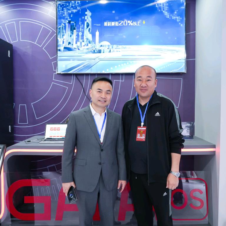 伊犁太阳雨空气能马文波