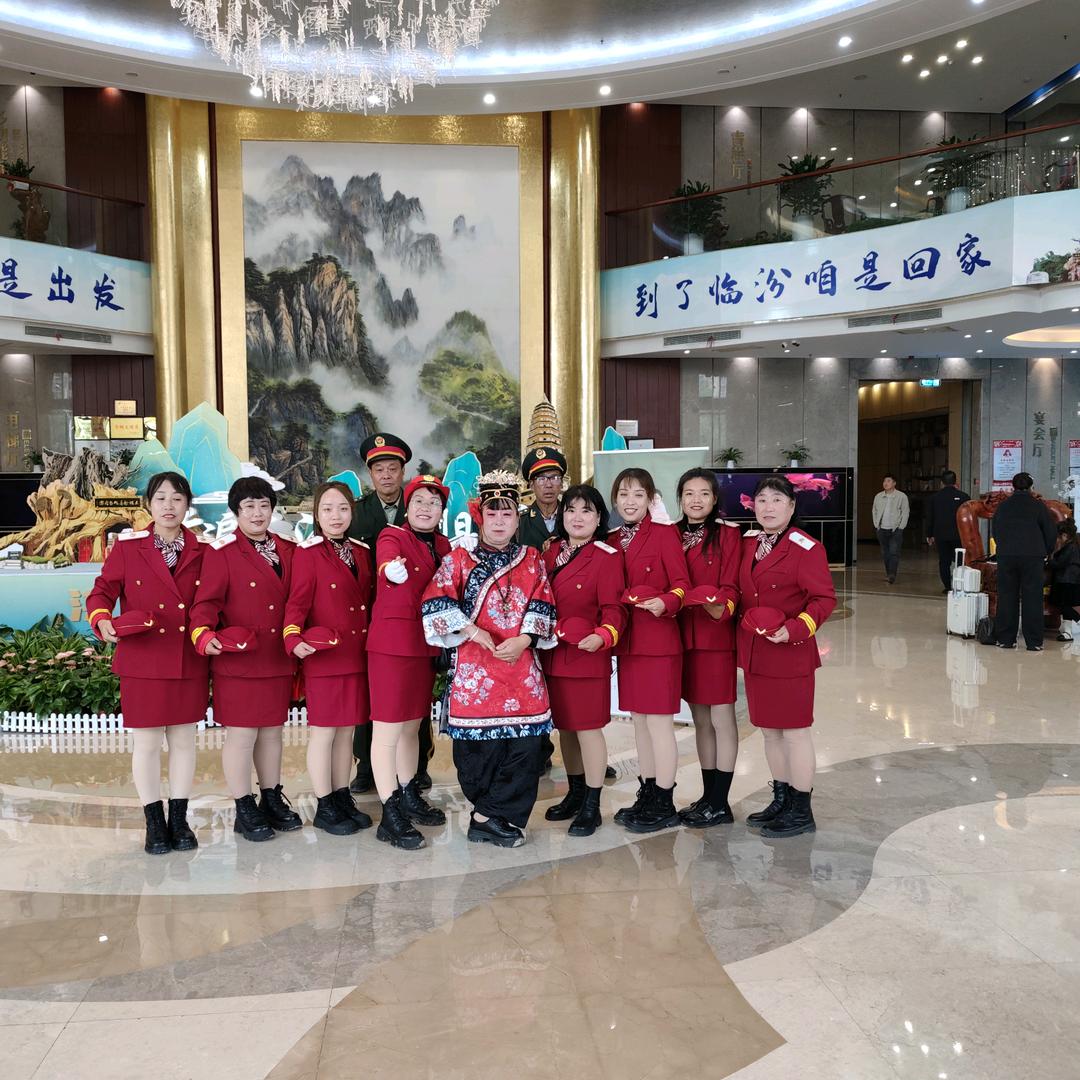 家政周姐青禾军鼓舞团长/3753525