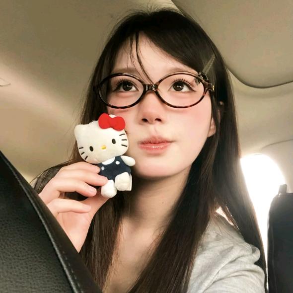 爱吃香菜･⊝･