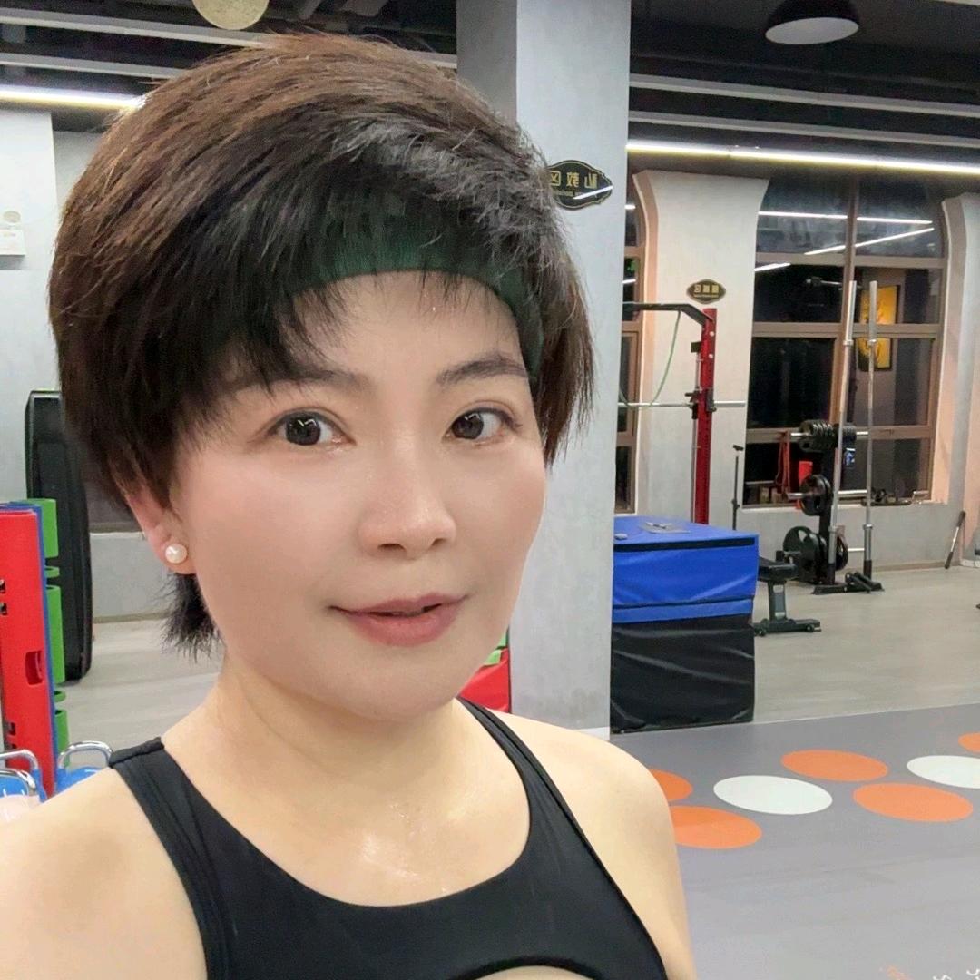 芳芳🇨🇳（拒绝连赞）