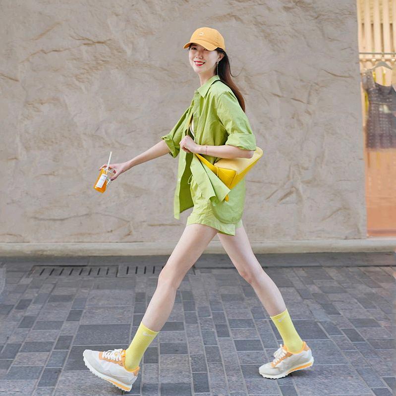 精致潮集男女装