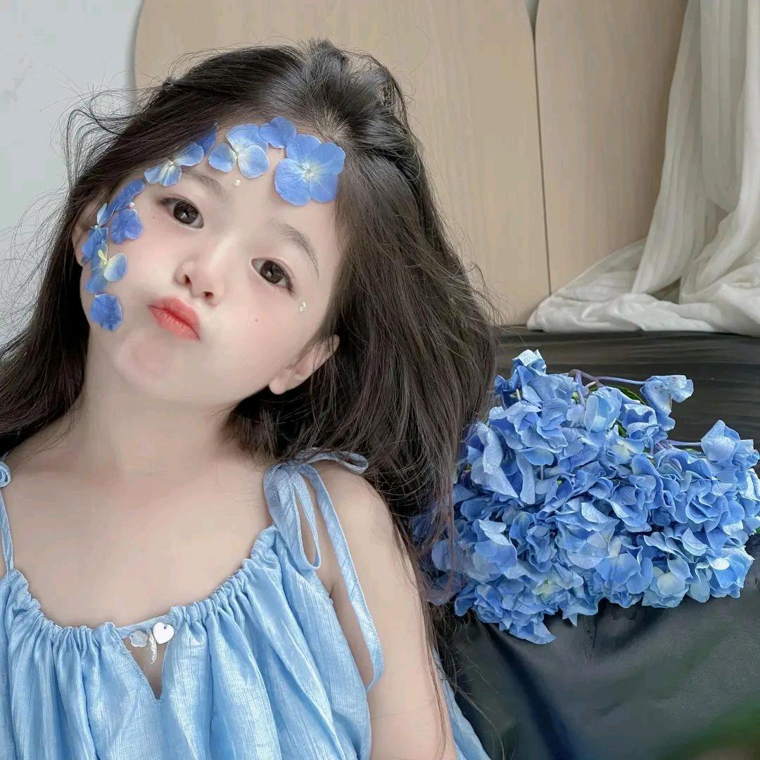 爱笑的白羊女孩