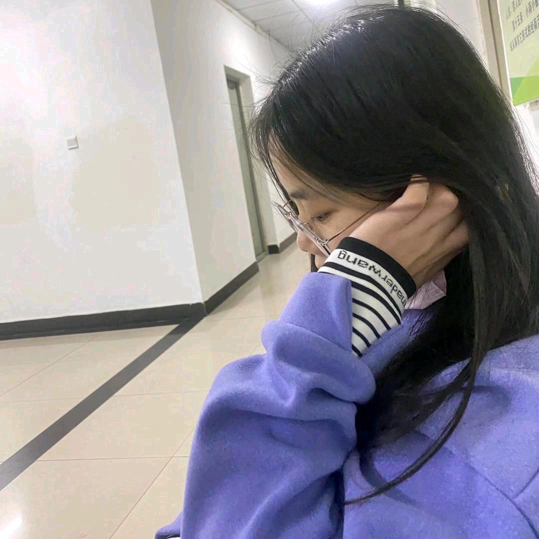 嘉莲