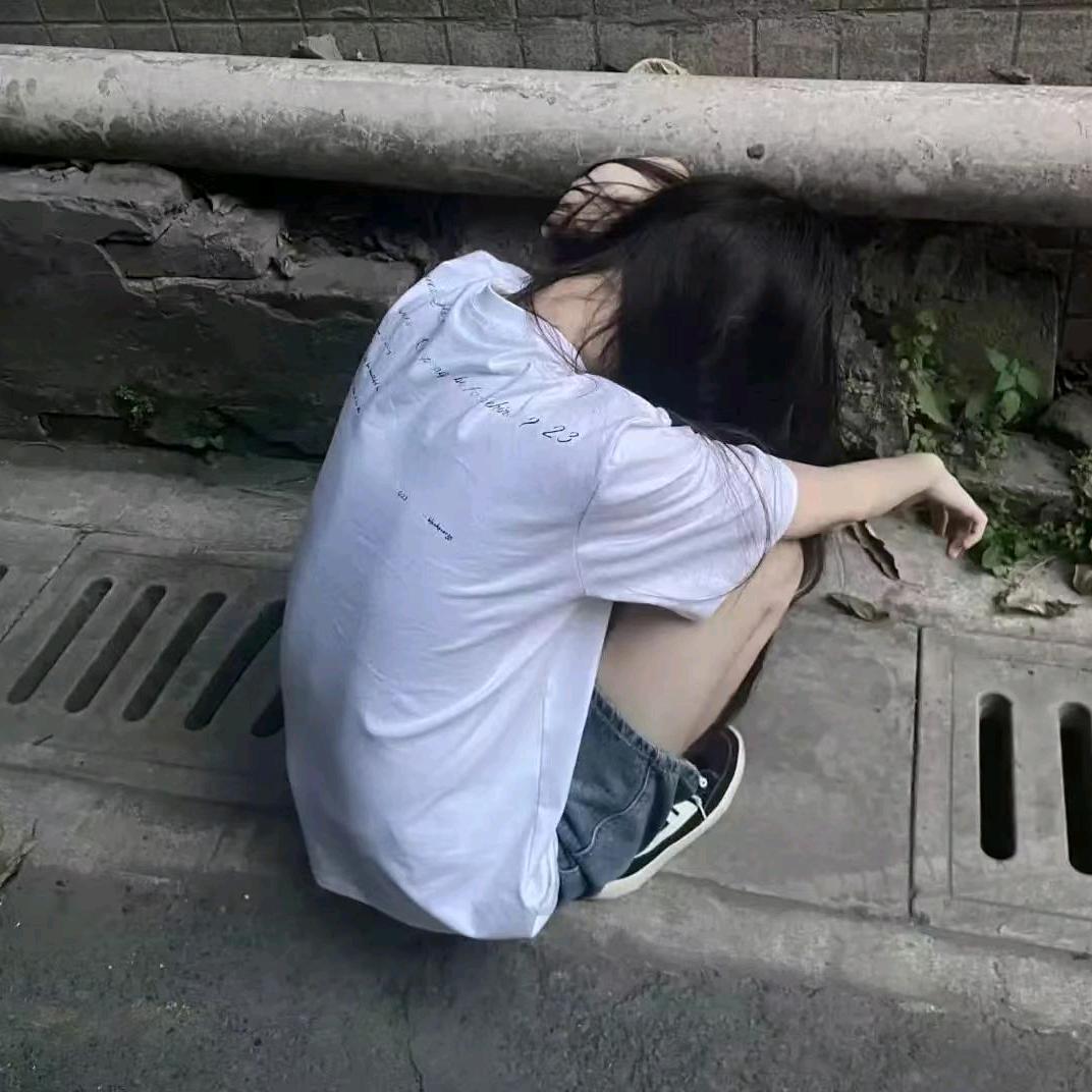 洗衣粉离开我后去找肌肉男的第2个雨夜