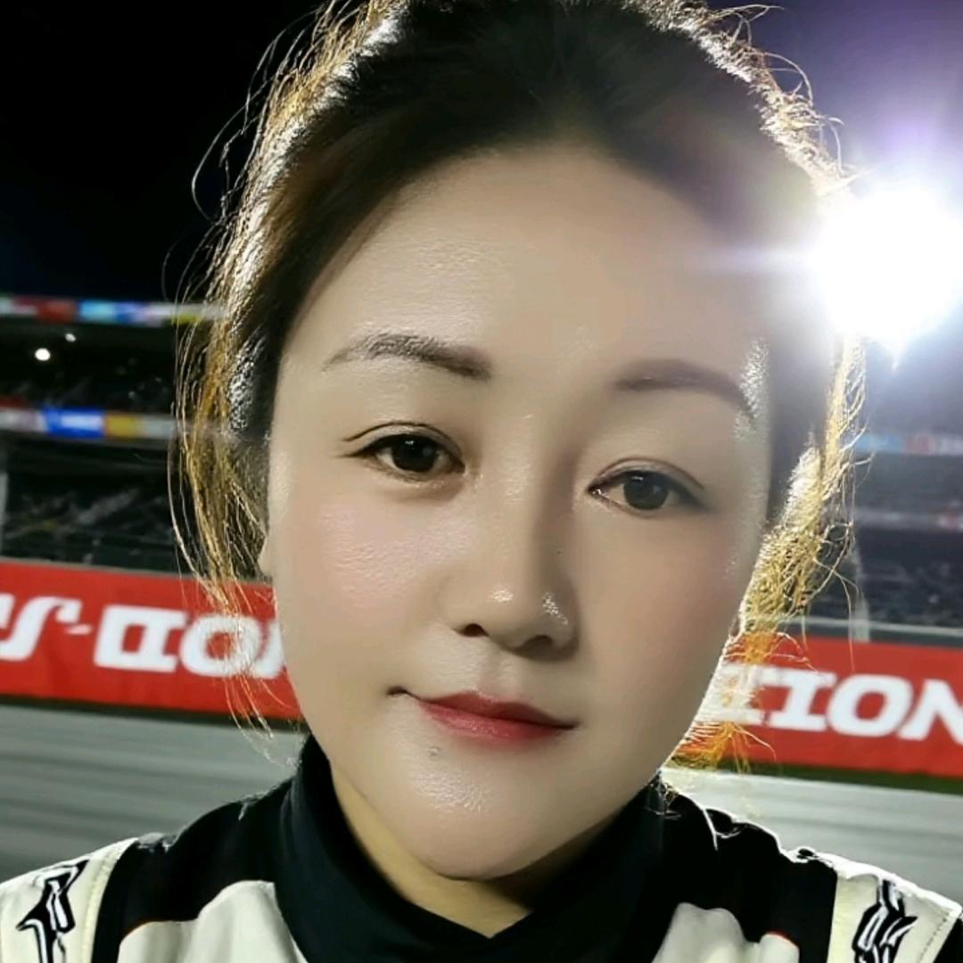 白曲💄👄