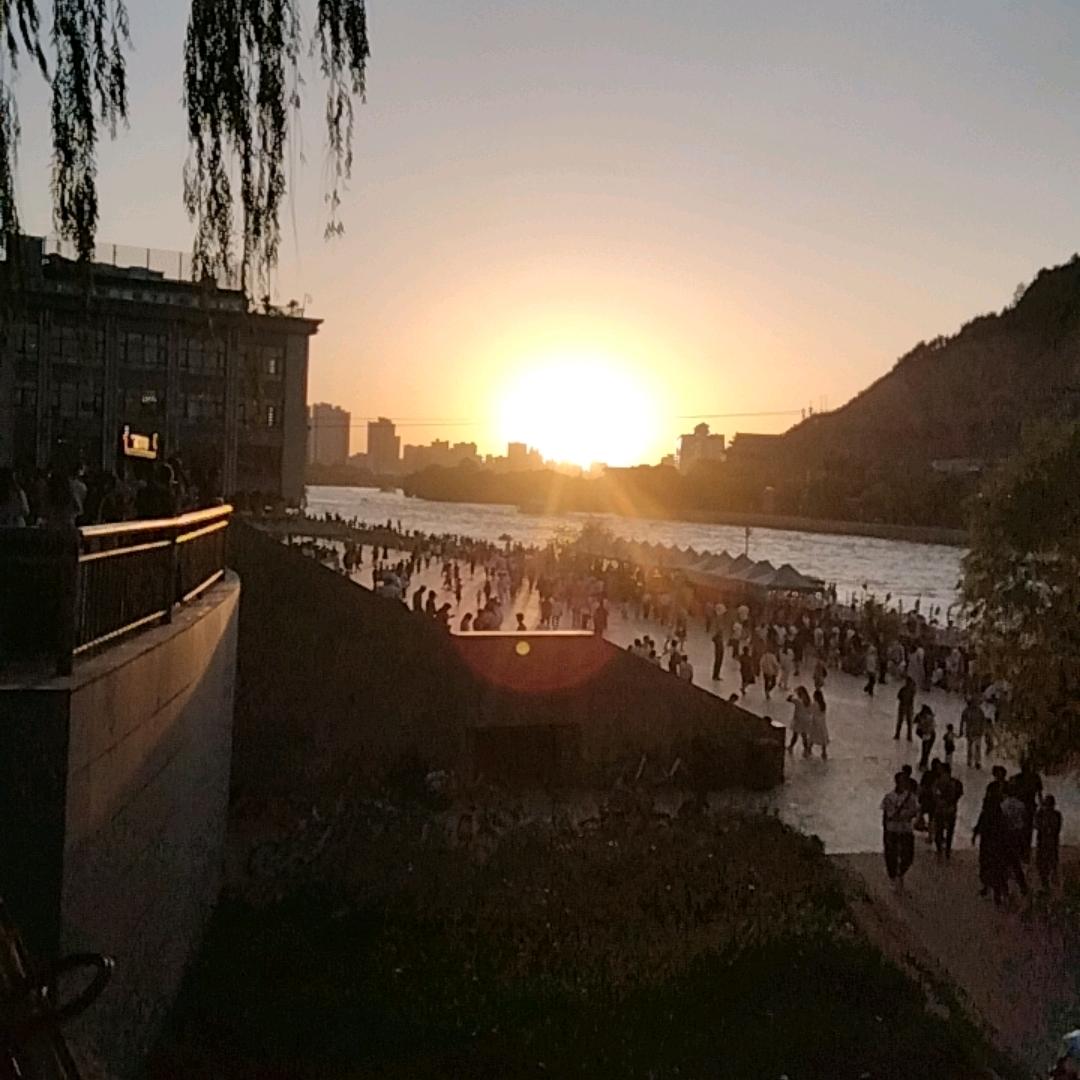 随缘。