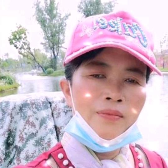 爱唱歌的华姐❤️