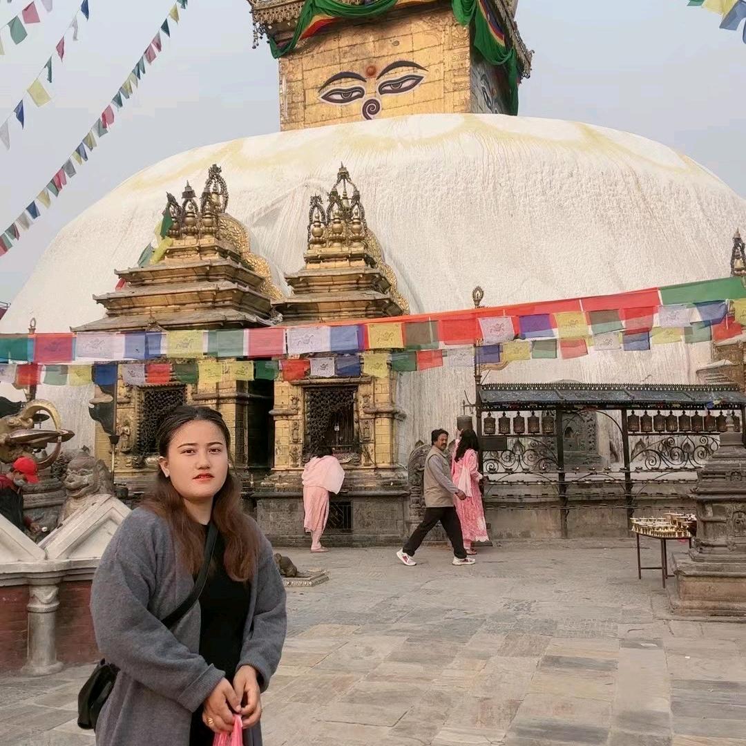 吉隆一号时尚妆衣生活坊