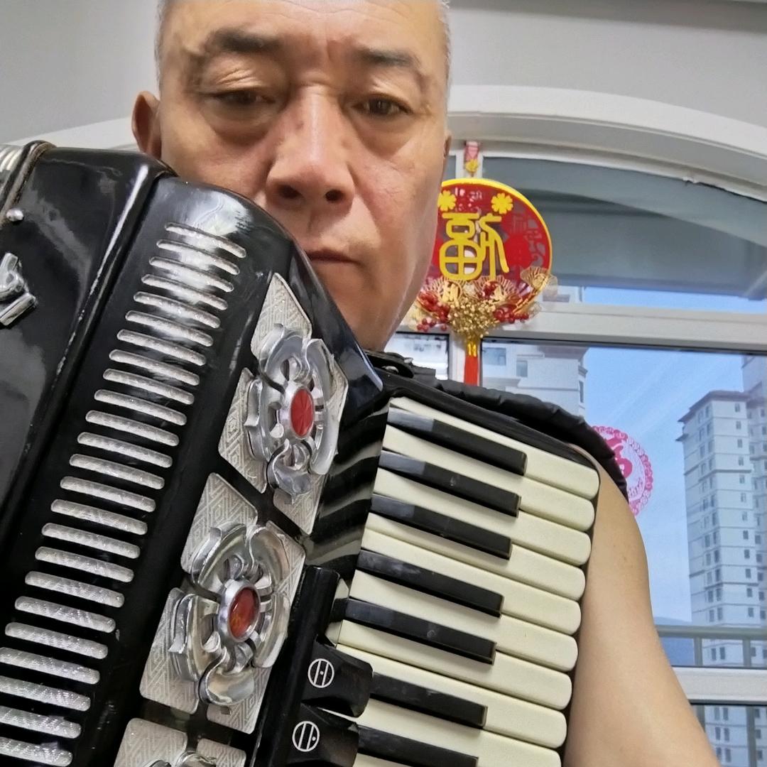 董千里