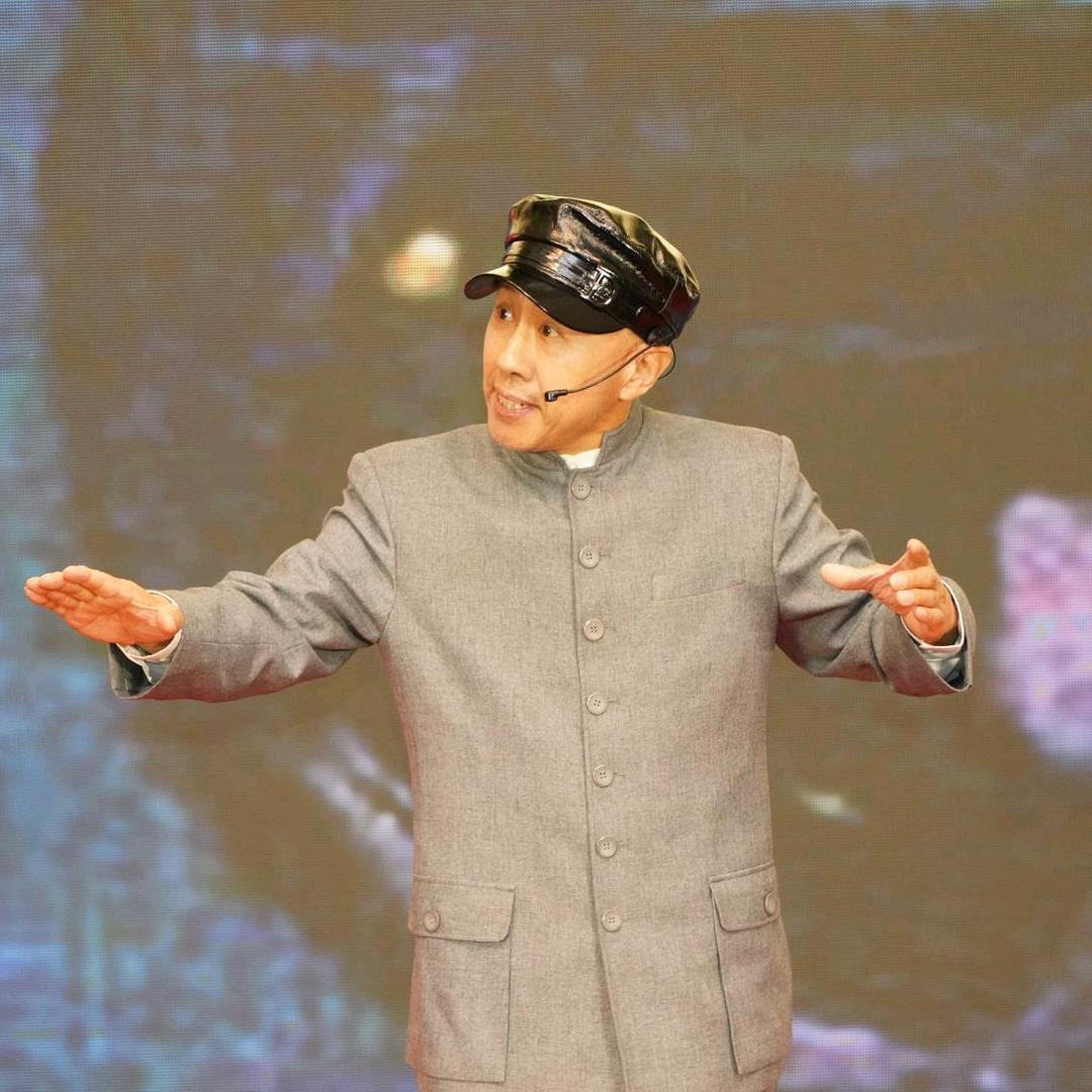 脱口秀评说世间事