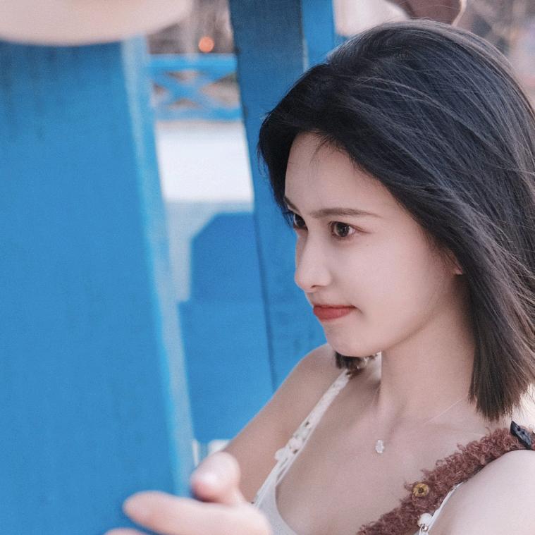苜苜爱吃糖