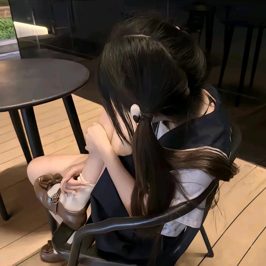 晚风也失约头像