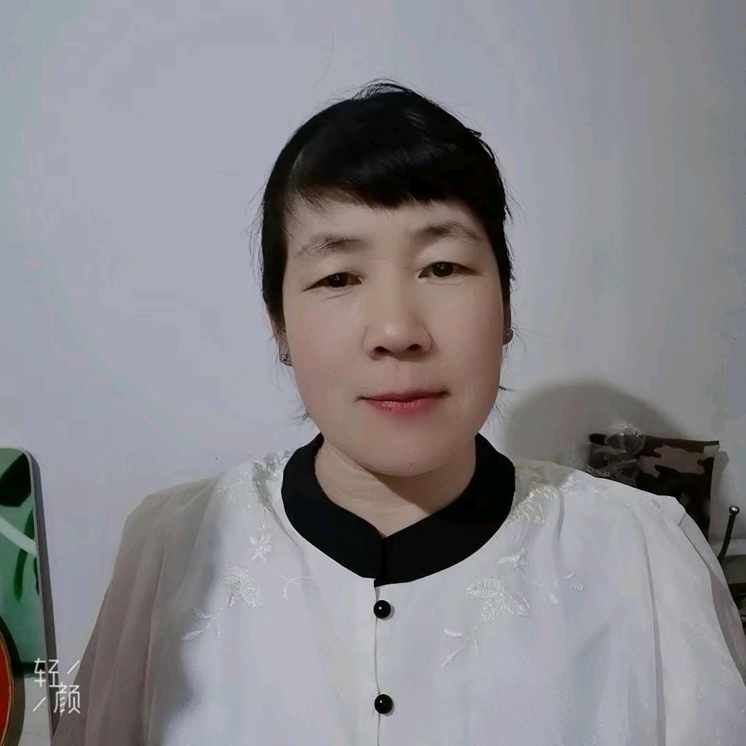 爱唱歌，爱戏曲郑文彦