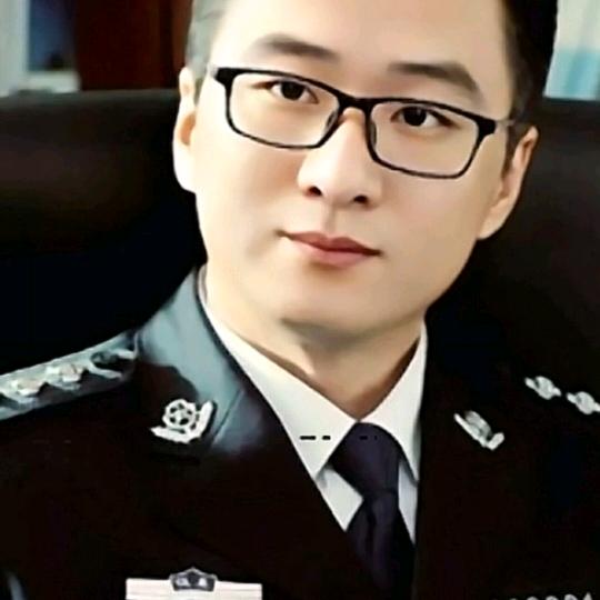 卓越，一起奋斗，