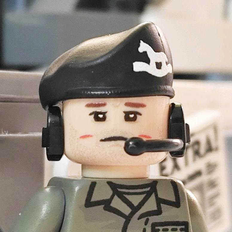 怕怕小莓🇵🇸(坦克工厂)