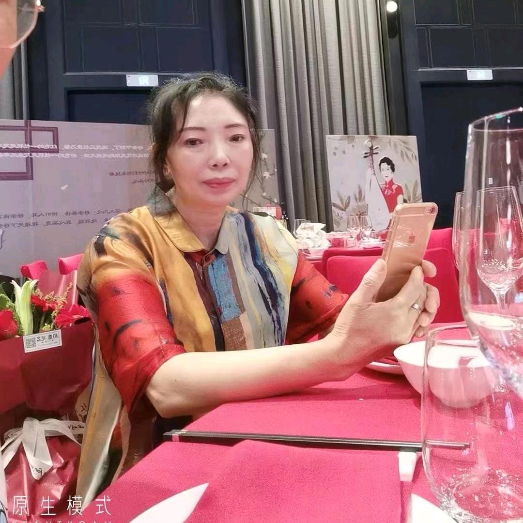 开心姐（平头大师）