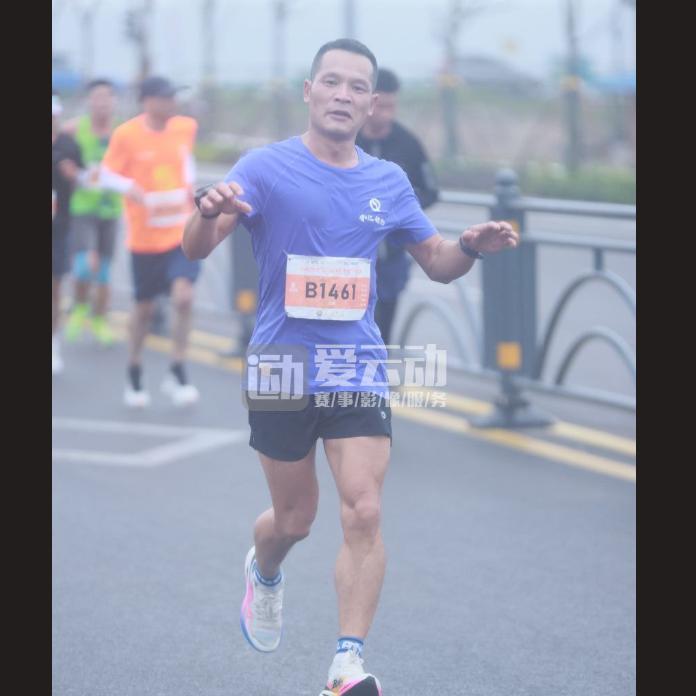爱跑步的装修锅