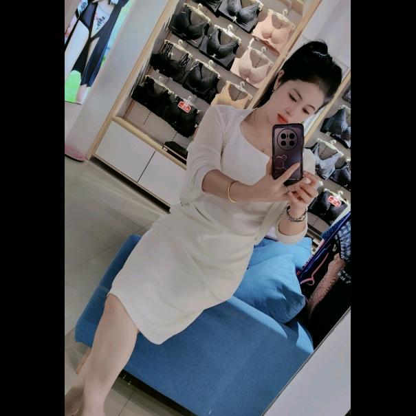 (香香岔河浪漫春天👙衣店)