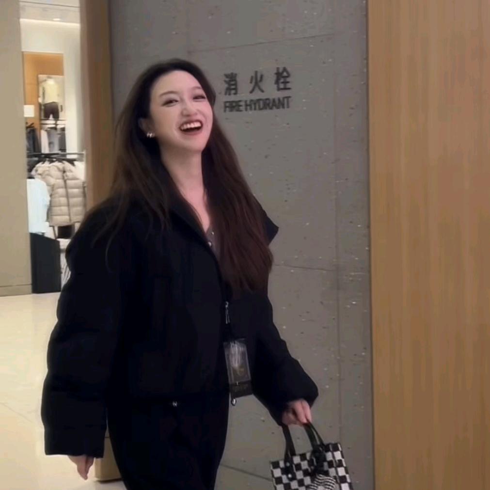 小周家的羽绒服