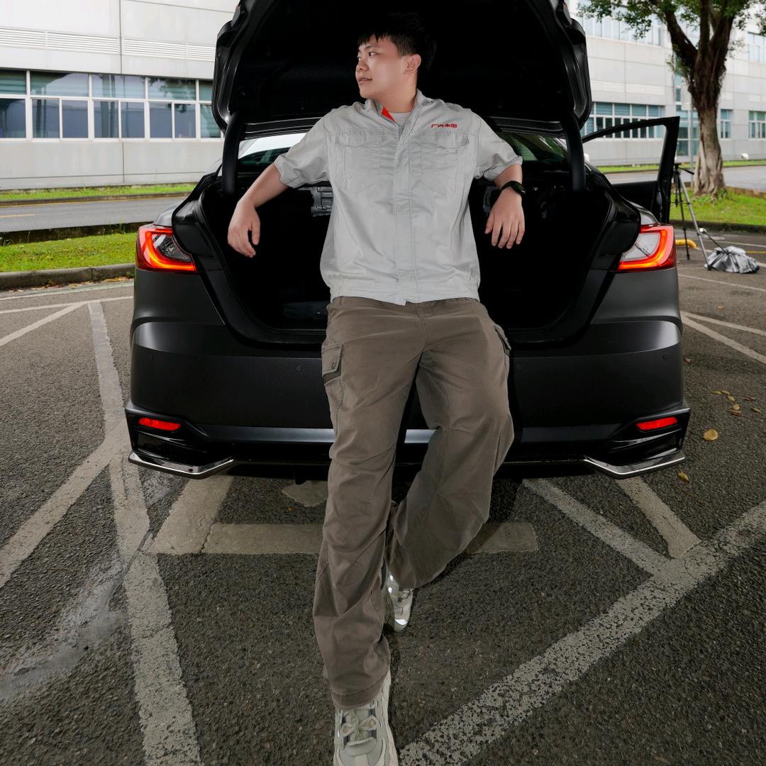 在丰田的小小邱