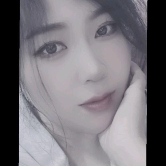 邱莹