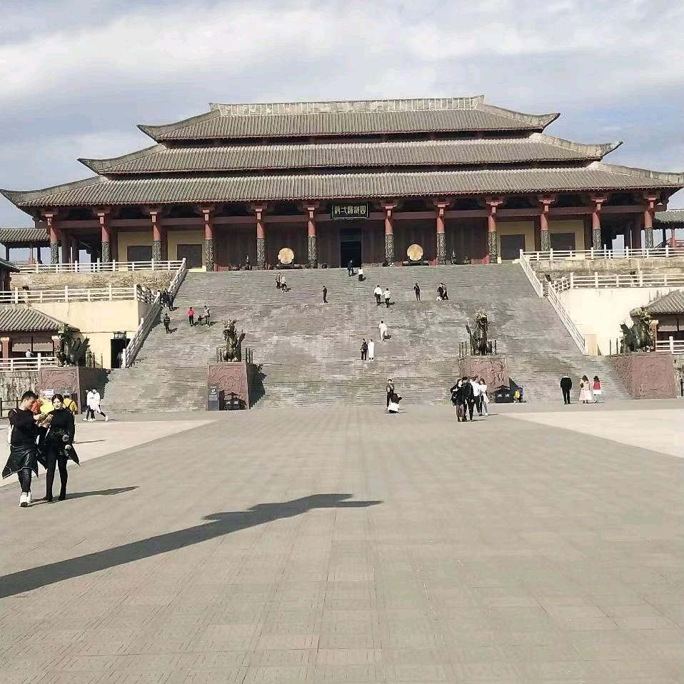 临期食品折扣店