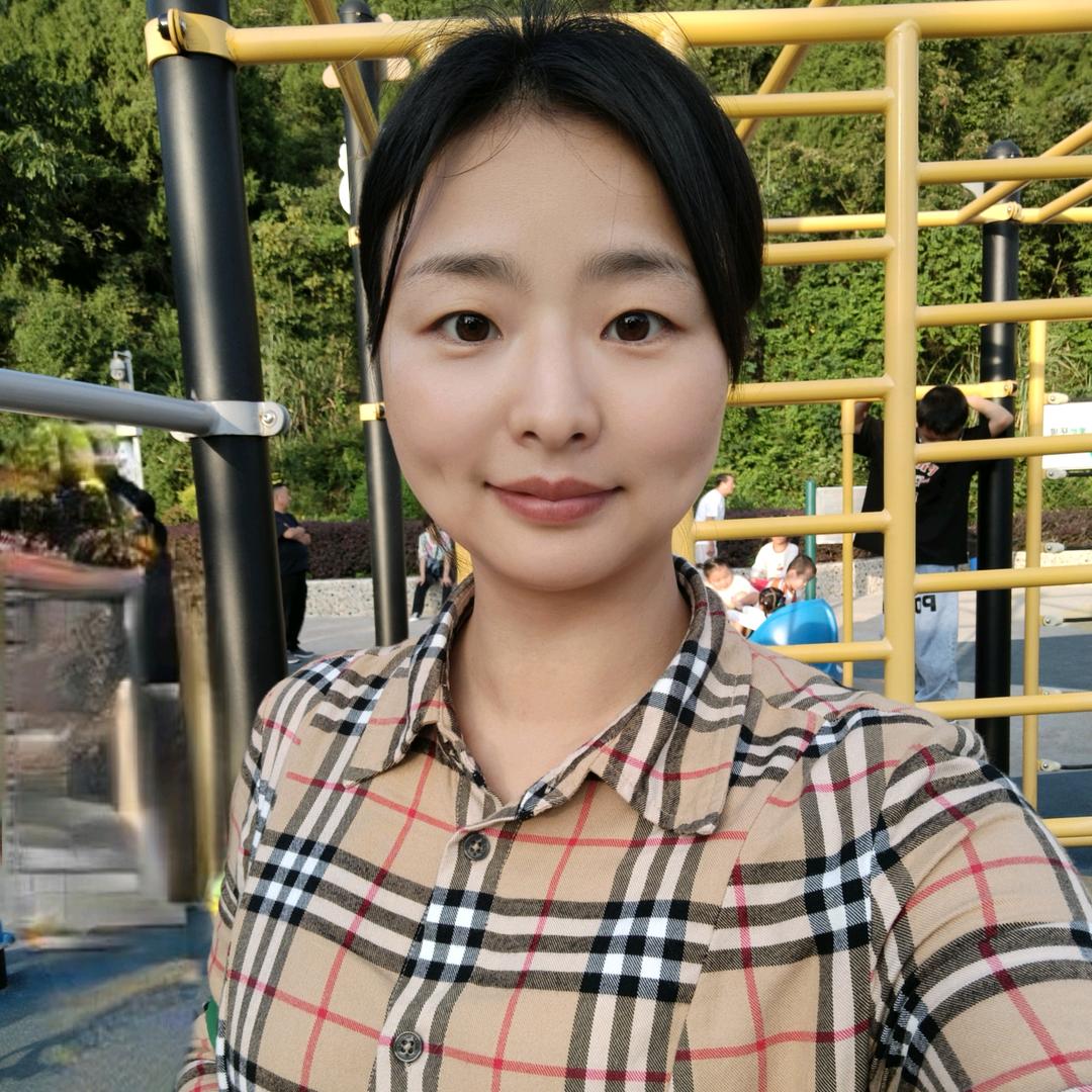 爱玩游戏的爽爽