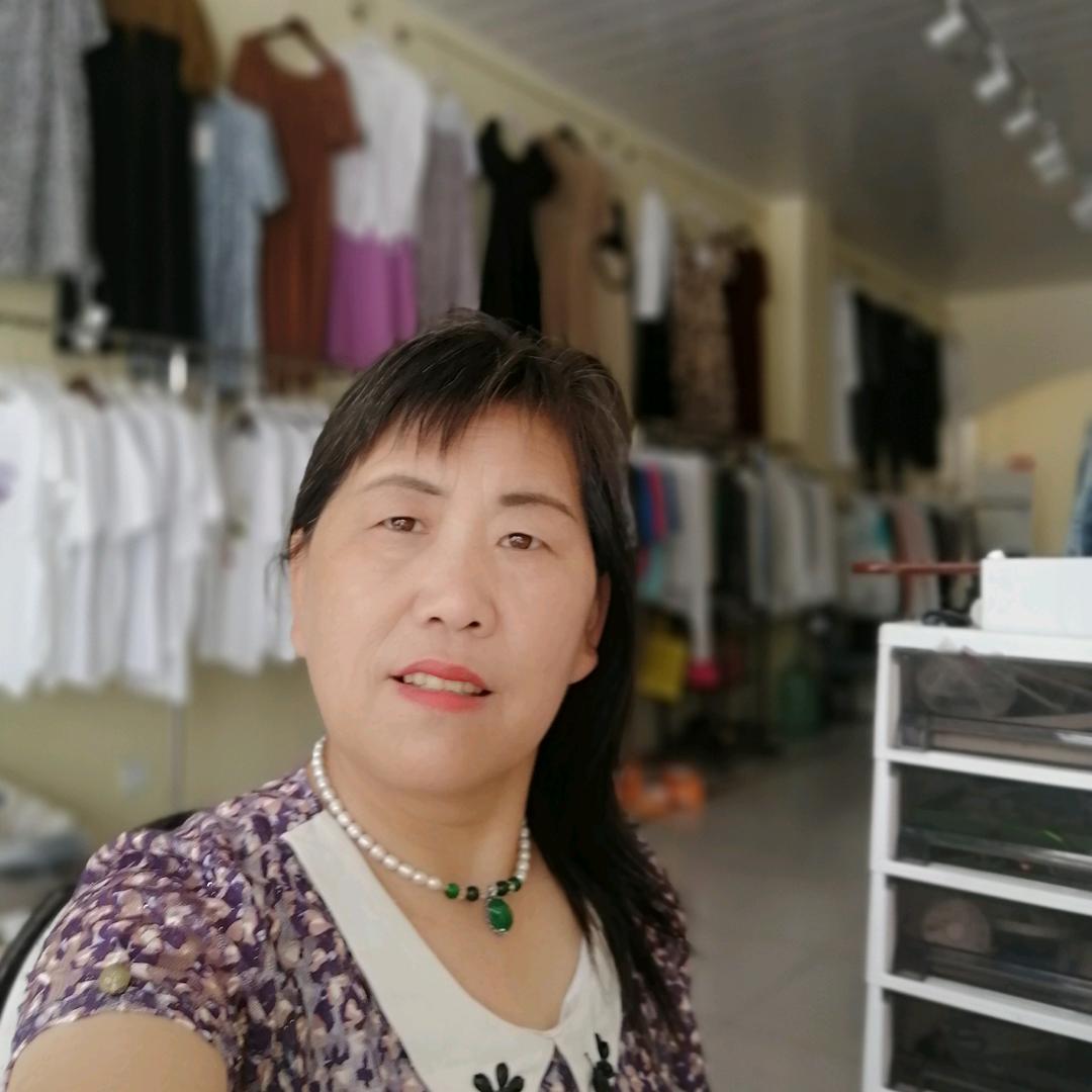 黄口大品女装店