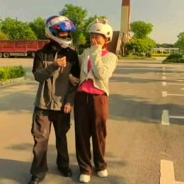 旭旭倩倩的摩旅纪