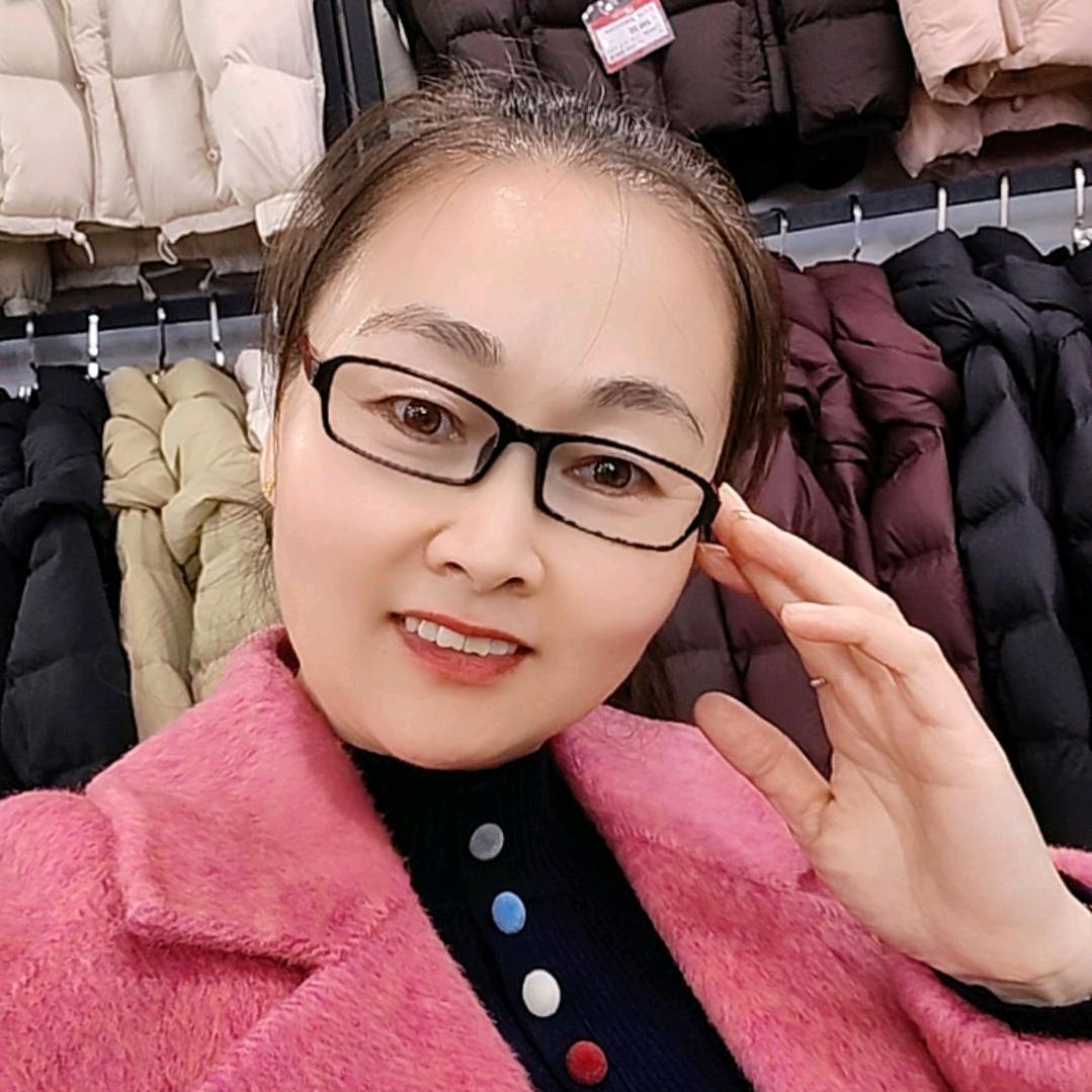 林州康博羽绒服主理人牛相青