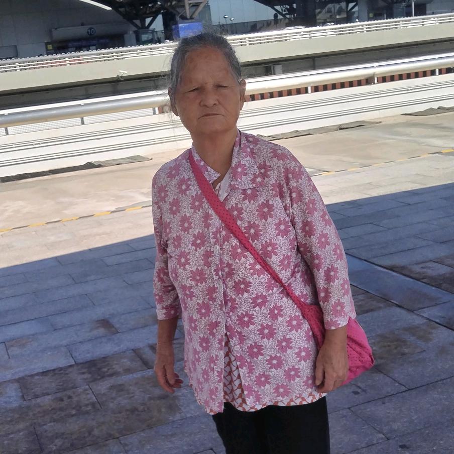 邓兴之女