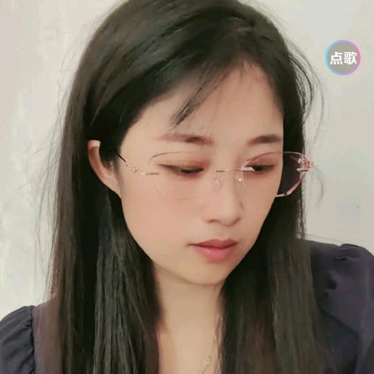 小贝（开播号在主页）