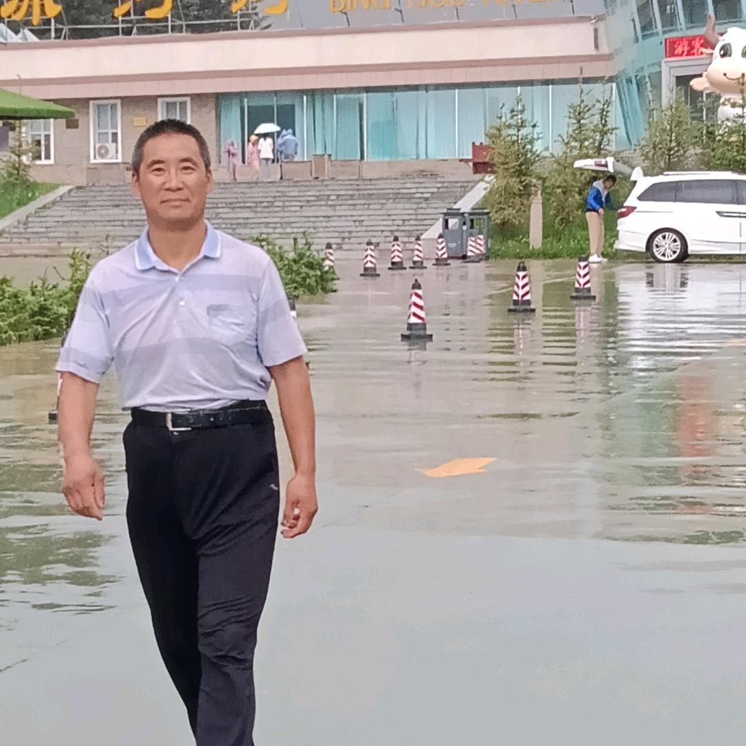 专业砸墙吊沙好帮手刘哥