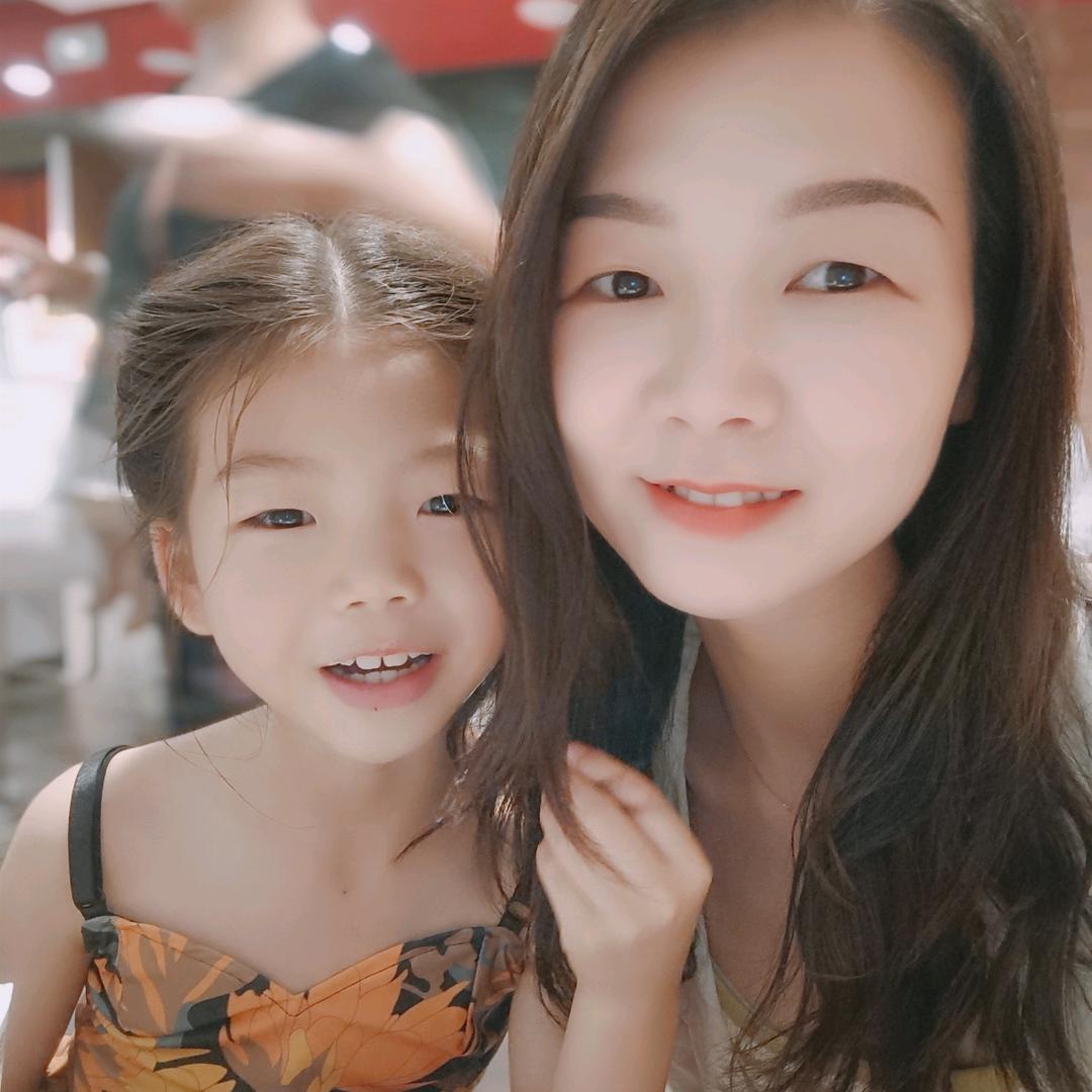 小小何