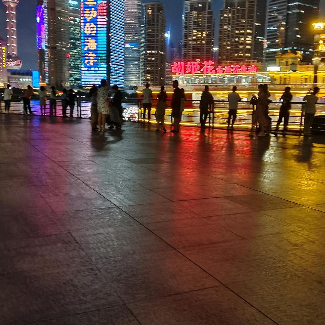 何家霜清