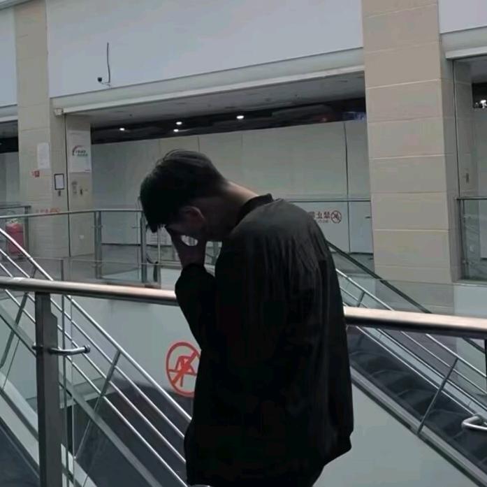 莫尘言