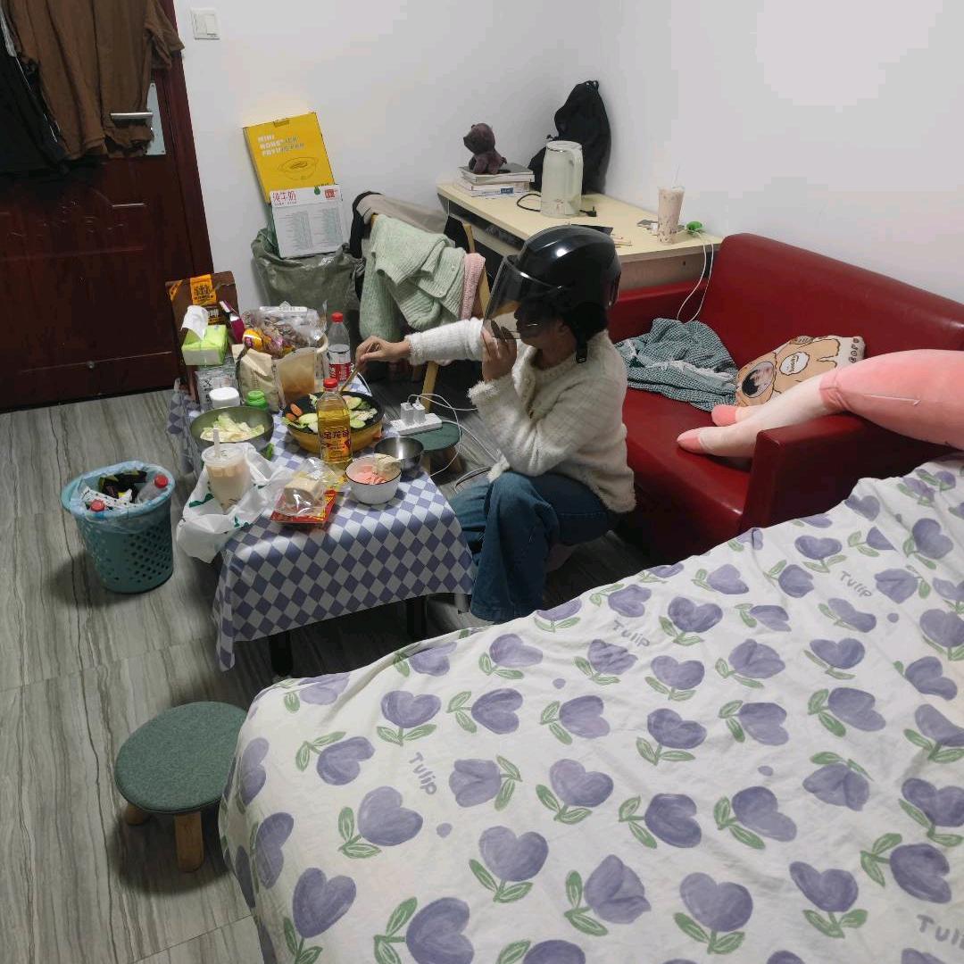 默默生活